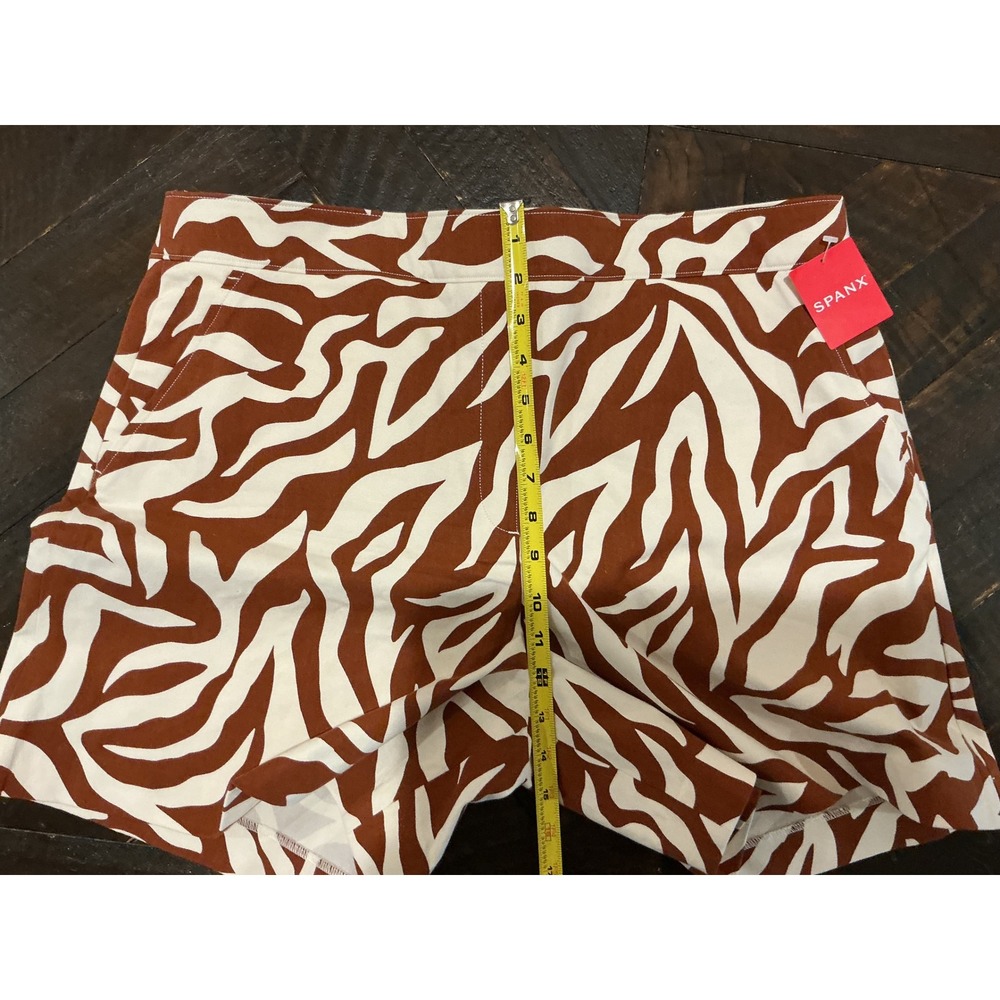 Spanx Polished 6" Short Print Zebra Brown White 20371R XL NWT - Picture 8 of 11